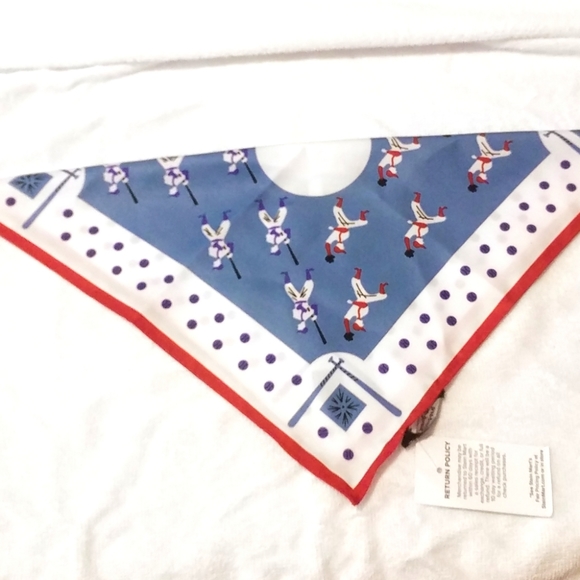 Barbara Pocket Square - Picture 3 of 3